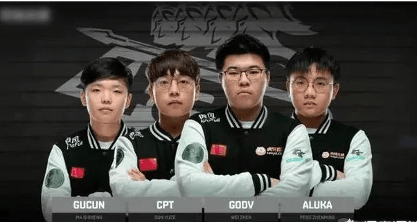 路突击在这 路突击在这